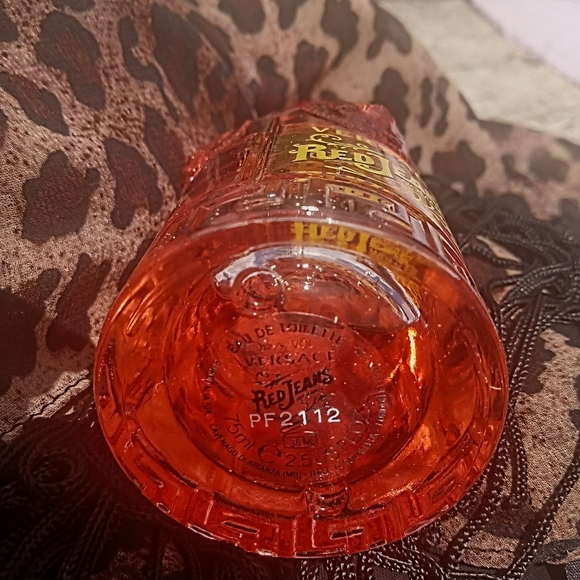 Versace Red Jeans Perfume - Picture 2 of 3
